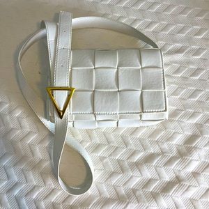 White Cassette bag